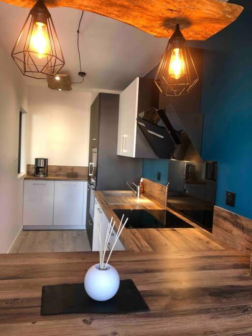Apartment T2 Ideal Cv Parking Prive A La *